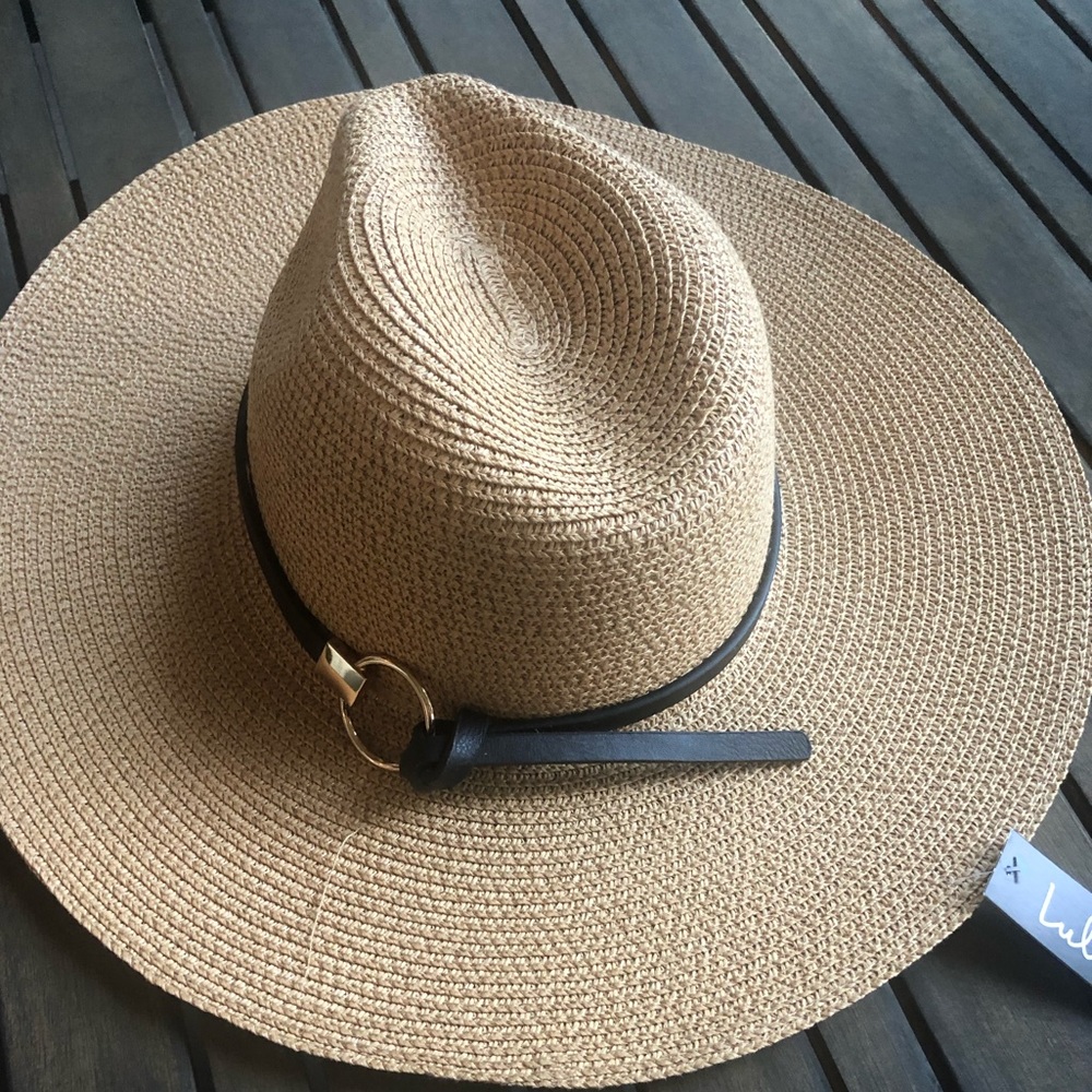 Beach hat